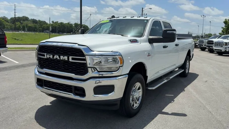 2024 Ram 3500 - view 32