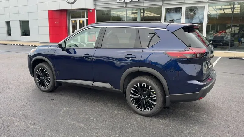 2026 Nissan Rogue Dark Armor, photo 36