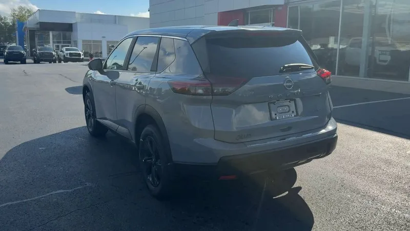 2026 Nissan Rogue SV, photo 36