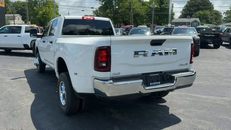 2026 Ram 3500 Tradesman, photo 61