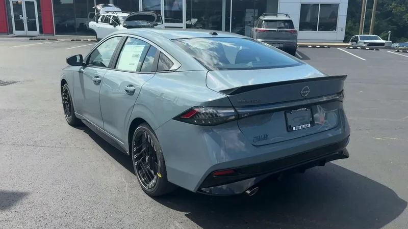 2027 Nissan Sentra SR, photo 35