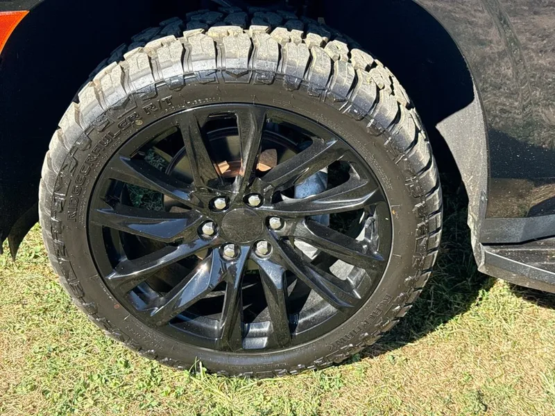 2023 Chevrolet Tahoe LS, photo 2