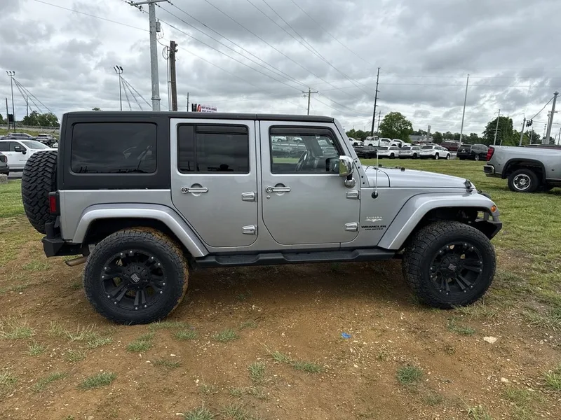 2014 Jeep Wrangler Unlimited Sahara, photo 14