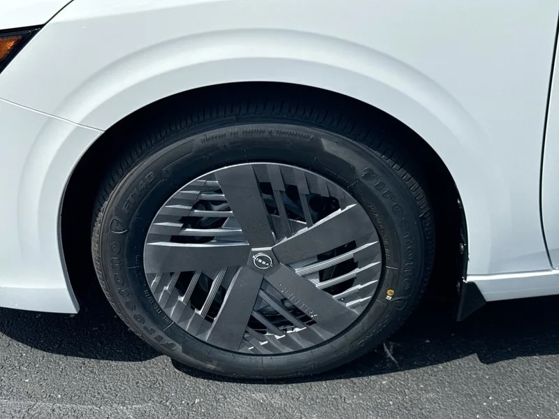 2027 Nissan Sentra S, photo 10