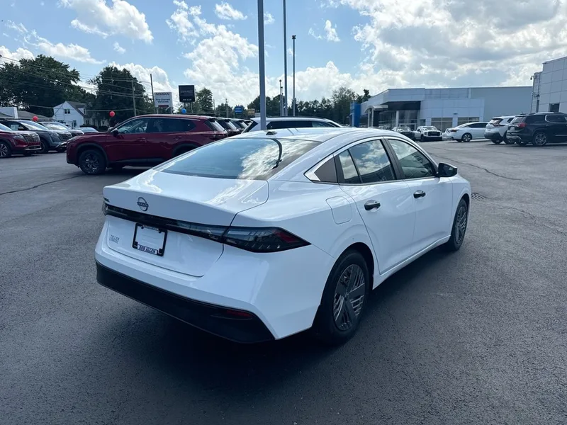 2027 Nissan Sentra S, photo 13