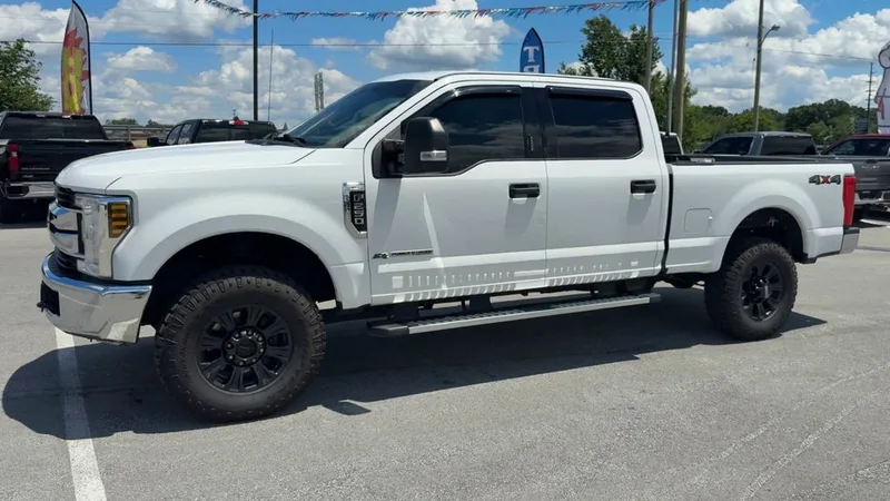 2018 Ford F-250SD XLT, photo 3