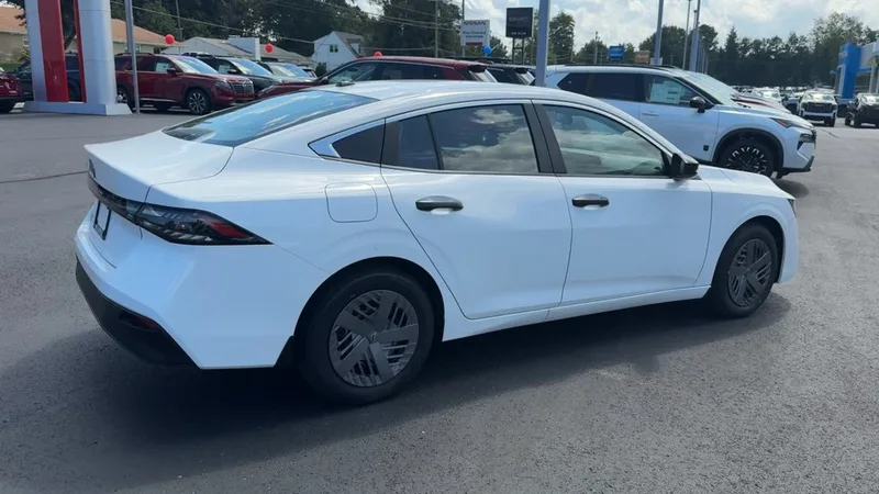 2027 Nissan Sentra S, photo 7