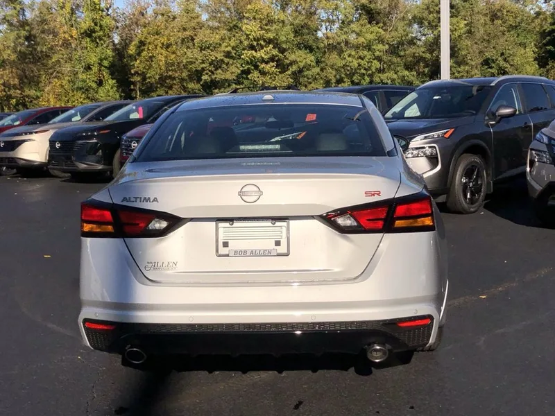 2025 Nissan Altima SR, photo 19